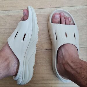 Hoka Ora recovery slide 3‎ sandal Gray Slide Sandals with Blue Accents size 13